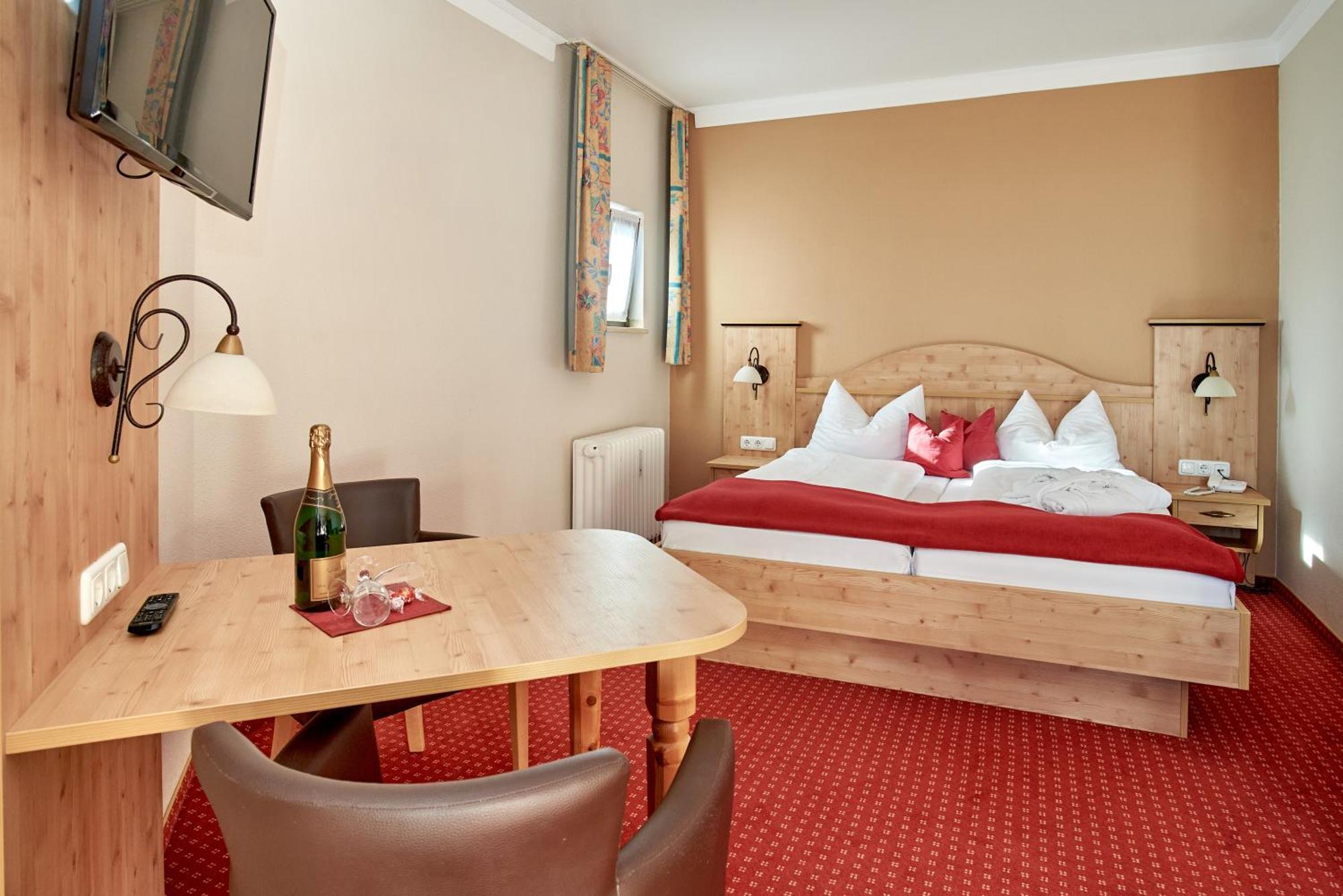 Apparthotel Minerva Diana Octavia Бад-Геггинг Экстерьер фото