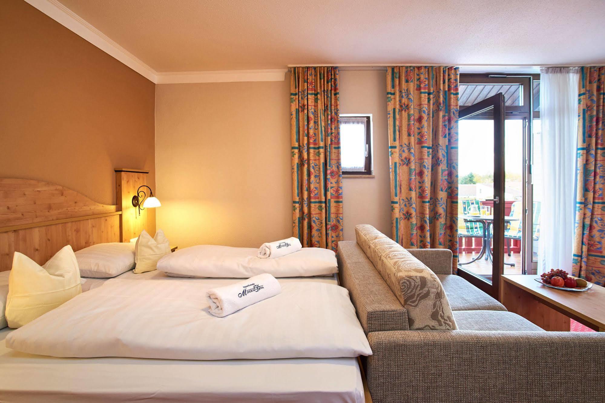 Apparthotel Minerva Diana Octavia Бад-Геггинг Экстерьер фото